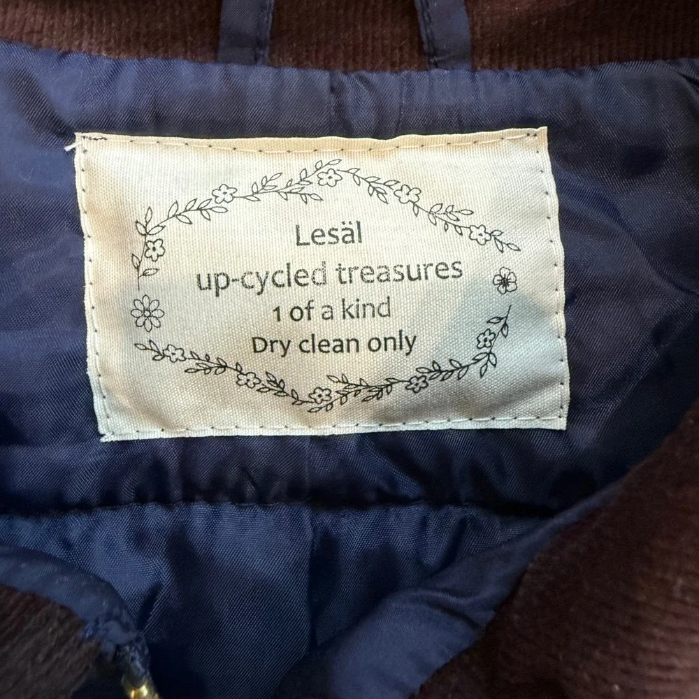 Lesal Upcycled Quilted Vest Navy Blue Vintage‎ Needlepoint Owl Bee Beaded M L